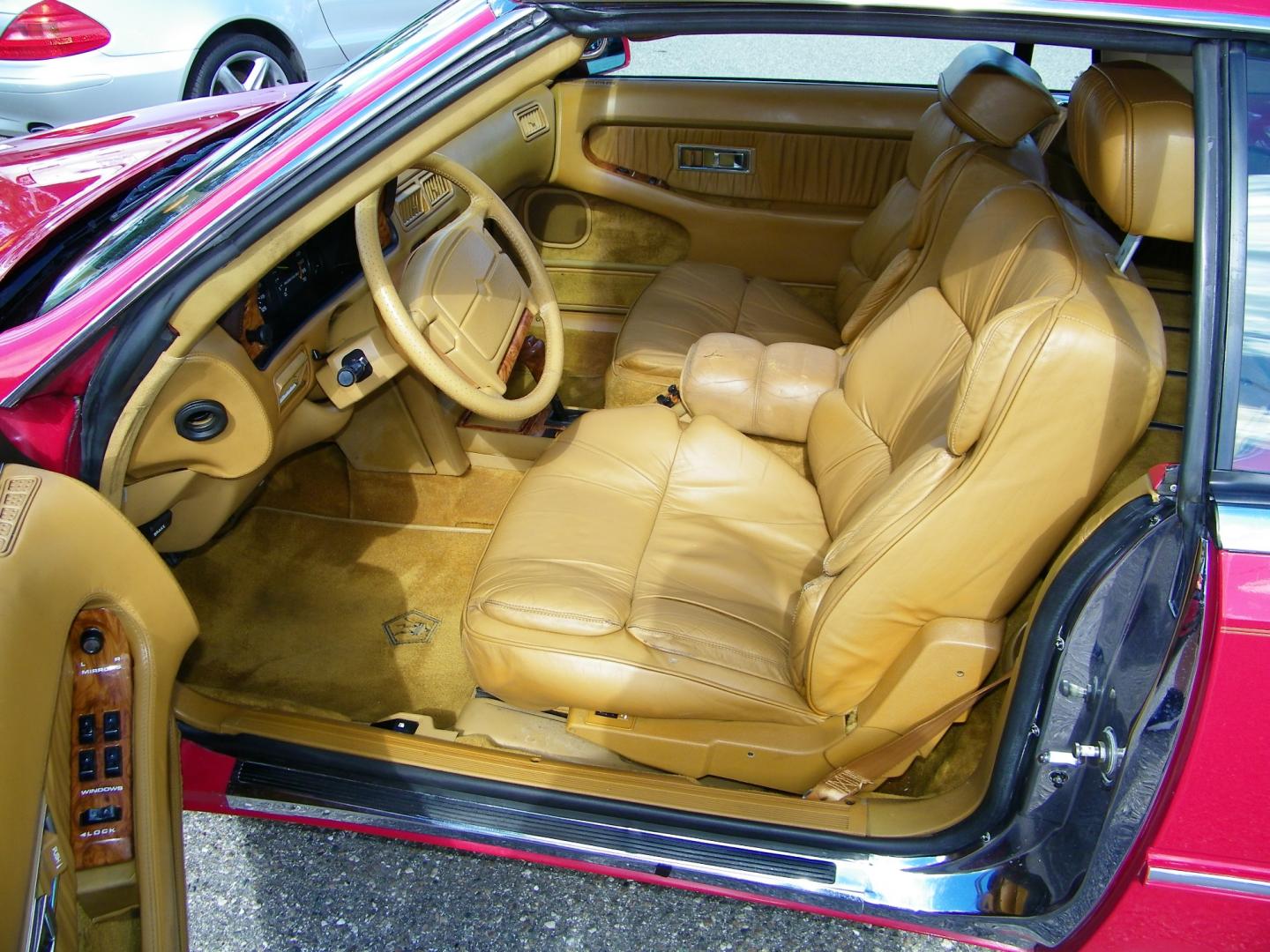 1991 Red /Beige Chrysler TC By Maserati Convertible (ZC2FS1207MB) with an 3.0L V6 SOHC 12V engine, 4-Speed Automatic Overdrive transmission, located at 4000 Bee Ridge Road, Sarasota, FL, 34233, (941) 926-0300, 27.298664, -82.489151 - Photo#13